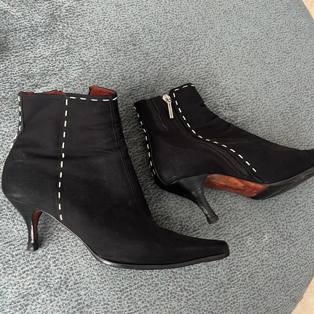 Donald J. Pliner ankle heel boots